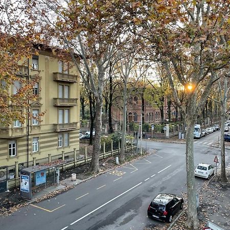 شقة Un Balcone Sul Centro Storico ريجّو إيميليا المظهر الخارجي الصورة
